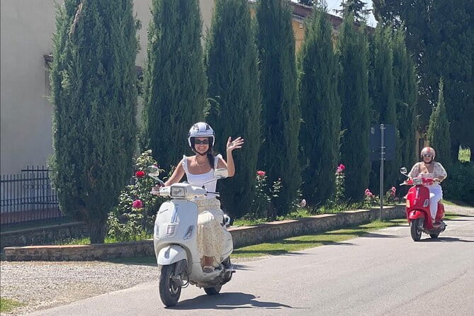 Tuscany Sunset Vespa tour with Dinner at a Chianti Winery - Four hours through Chianti by Vespa