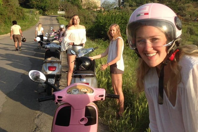Tuscany Vespa Tour: Lunch & Wine Tasting, Countryside Roads - Learning to ride an automatic Vespa