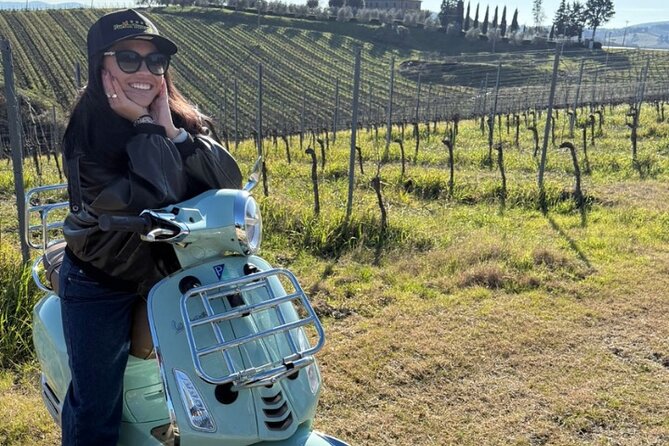 Tuscany Vespa Tour with Lunch and Wine Tasting in Chianti Area - Riding a Vespa through Chianti