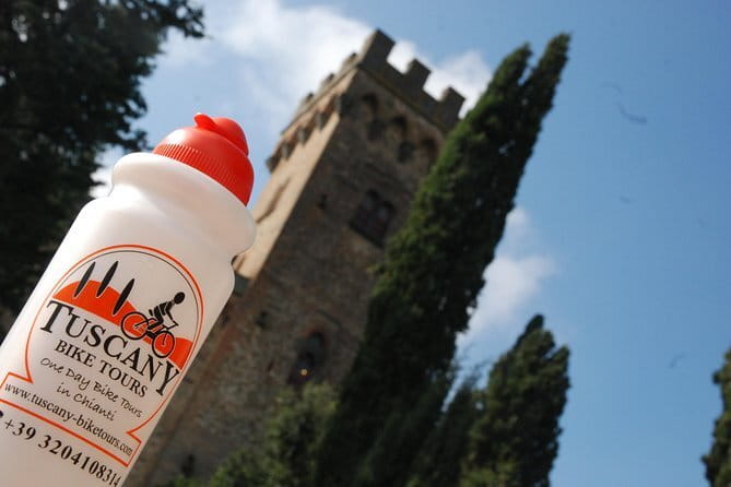 Tuscany Vespa Tours Through the Hills of Chianti - Lunch at a Tuscan villa