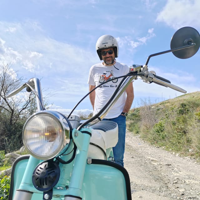 Unique vintage Tomos moped tour Split - Back to the '80s - Meeting the group near Park Mladeži