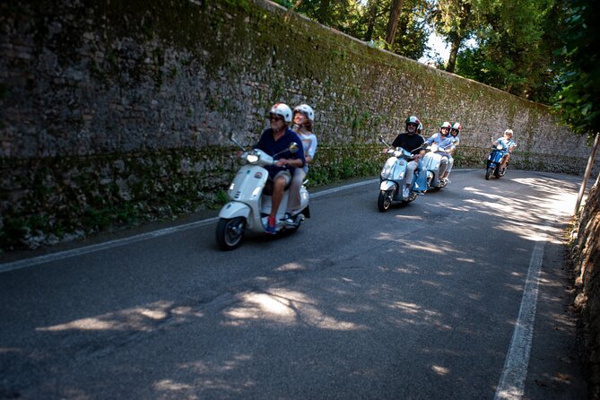Vespa 125 rental to explore the UNESCO Hills - Five to eight hours at a sensible pace