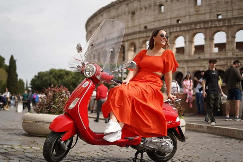 Vespa city tour in Rome with two different routes - Why a passenger Vespa works well in Rome