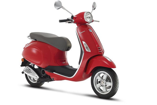 Vespa Primavera 125 cc Rental at Rome 24 ore - Riding Through Rome’s Limited-Traffic Zones