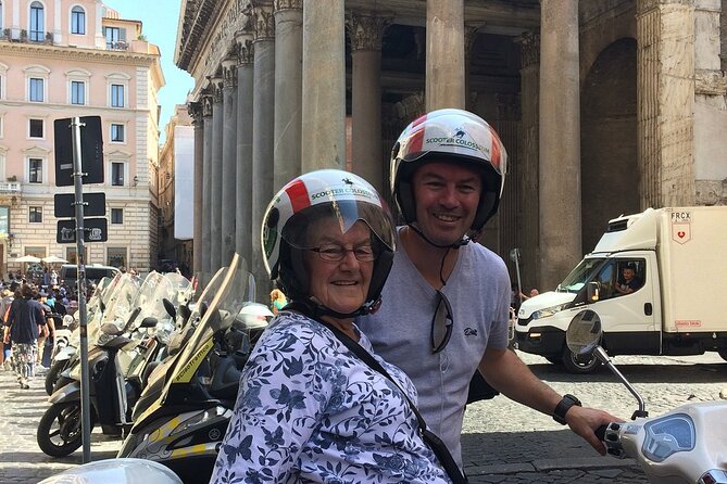 Vespa Primavera 125 cc Rental at Rome 24 ore - Why Two or Three Days Can Be Better