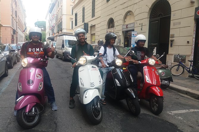 Vespa Rental in Rome 24 hours - Vatican City and the western side of Rome