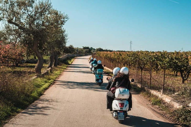 Vespa scenic tour: Trulli and Countryside with tastings in Itria Valley - Selva di Fasano and the big valley view