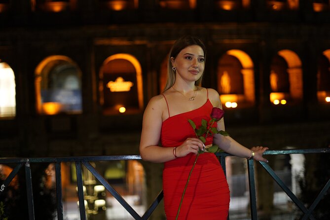 Vespa Scooter Night Tour in Rome with Professional Photographer - Why a Vespa is a smart way to see Rome at night