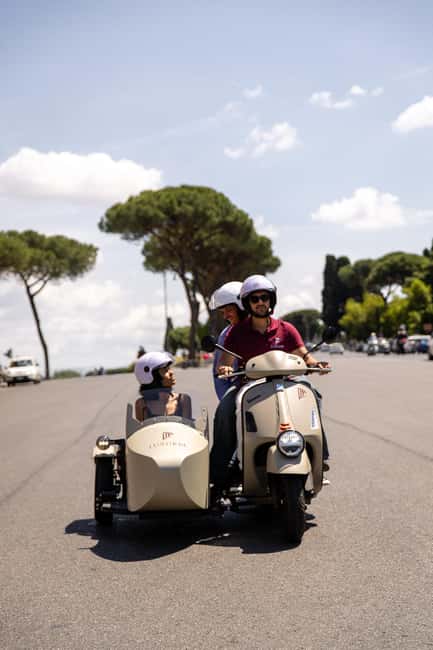 Vespa Sidecar Tour: Highlights of Rome - Why a Vespa sidecar works well in Rome