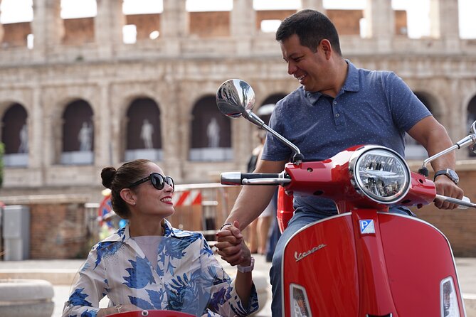 Vespa Sidecar Tour in Rome - Janiculum Hill and Fontana dell’Acqua Paola