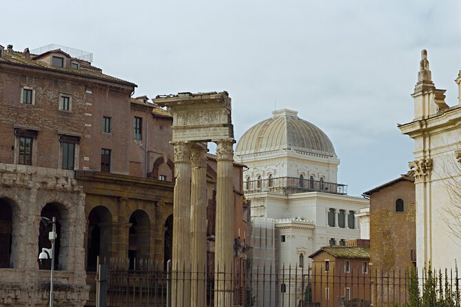 Vespa Tour Highlights of Rome - The Colosseum and Circus Maximus
