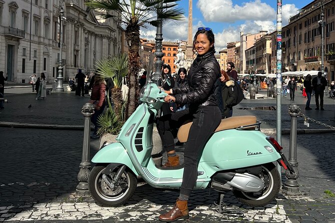 Vespa Tour in Rome Driven by Us with Optional Pick Up - The Colosseum: Rome’s essential photo stop