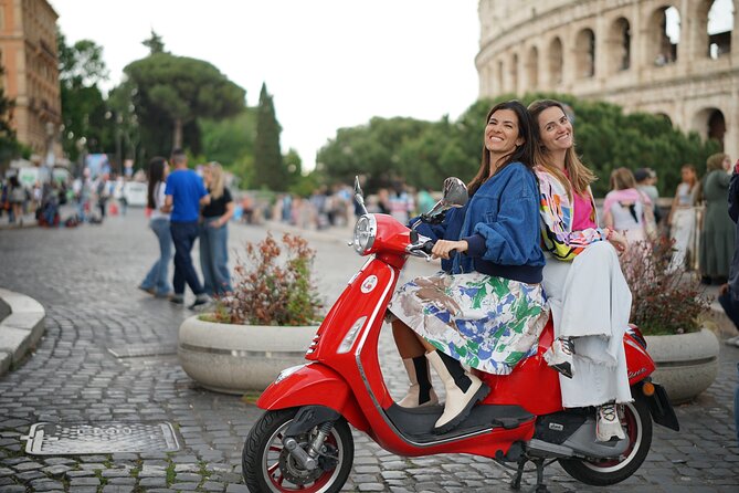 Vespa Tour in Rome with Pick up and Drop off - Pincio and Gianicolo viewpoints