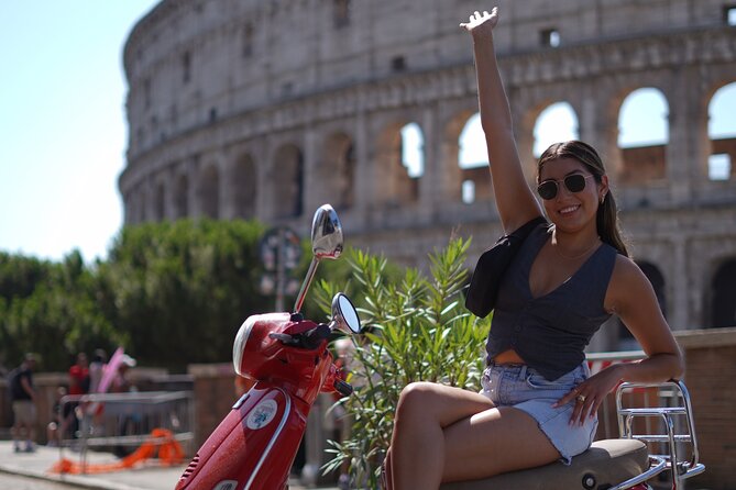 Vespa Tour in Rome with professional photographer - Starting beside the Colosseum
