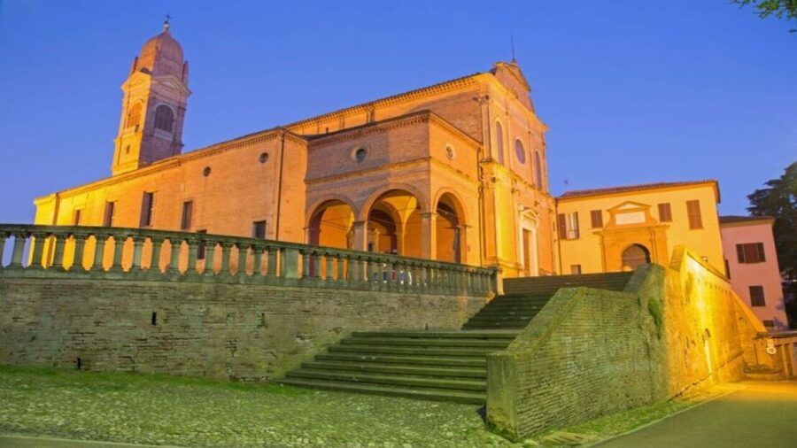 Vespa Tour in the Hills of Bologna - Who should book this Bologna Vespa tour?
