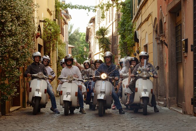 Vespa Tour with driver Rome By Night 3 hours - Spanish Steps and Piazza Venezia