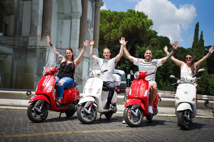 Vespa tour with Professional Photoshoot - Key Points At A Glance