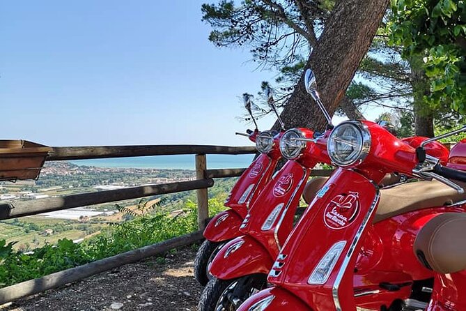 Vespa tour with written guide of Marche in Valdaso - A different way to see Marche