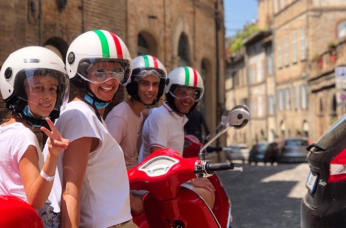 Vespa tour with written guide of Marche Riviera del Conero - Written directions change the pace