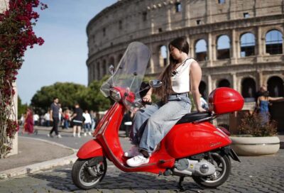 Vespa – Wine and Photography service in Rome