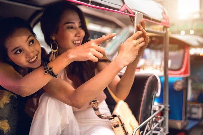 Vintage Scooter Bangkok Tour on Weekday (City Route) - Wat Arun adds Bangkok’s best-known river view