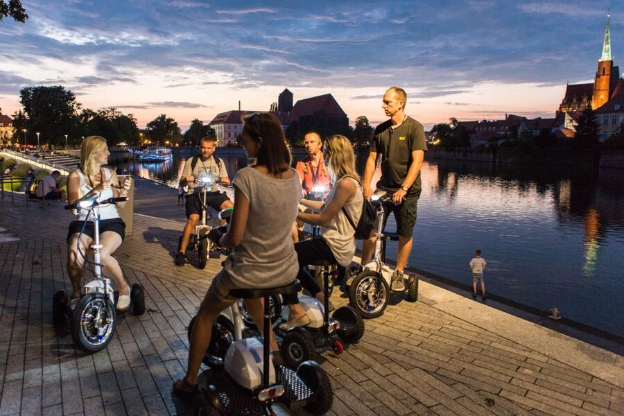 Wroclaw: Grand E-Scooter Tour - Why this is a smart first look at Wroclaw