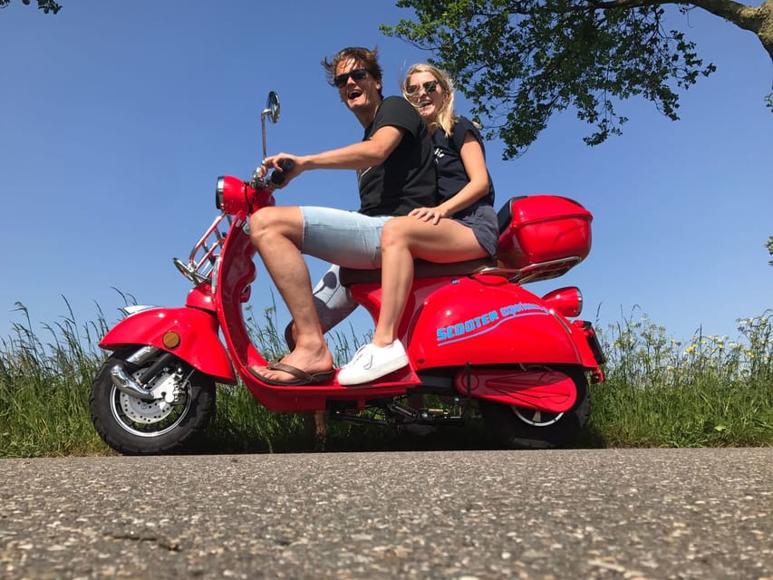 Zaanse Schans: Windmills, Clogs & Cheese by Electric Scooter - Who will enjoy this outing most