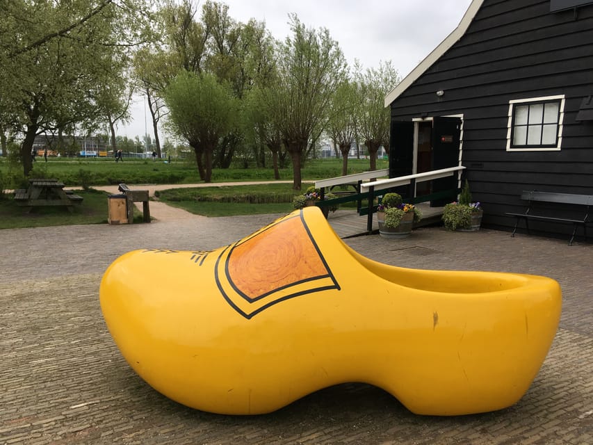 Zaanse Schans: Windmills, Clogs & Cheese by Electric Scooter - Weather, clothing, and practical preparation