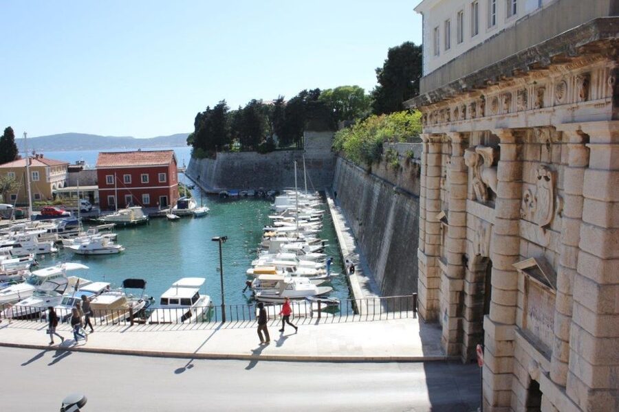 Zadar: E-scooter self guided tour - Why an e-scooter suits Zadar